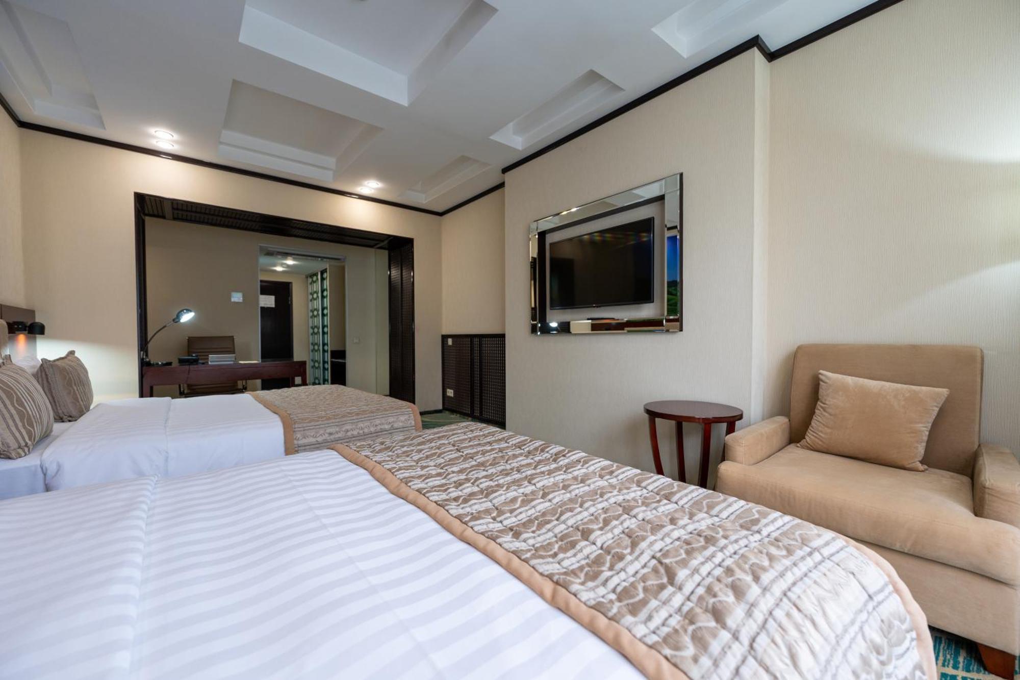 Hotel Kazzhol Αλμάτι Εξωτερικό φωτογραφία