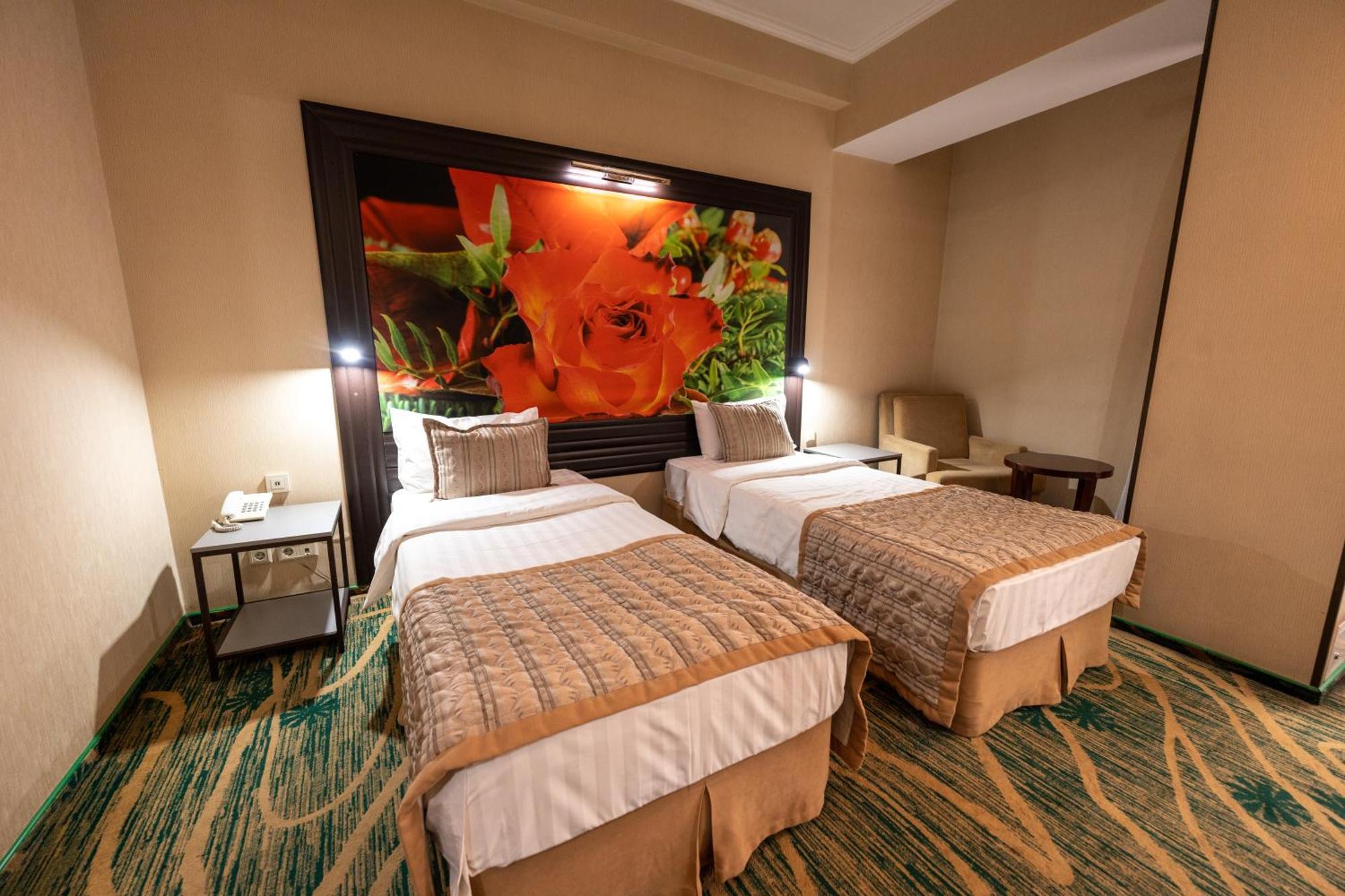 Hotel Kazzhol Αλμάτι Εξωτερικό φωτογραφία