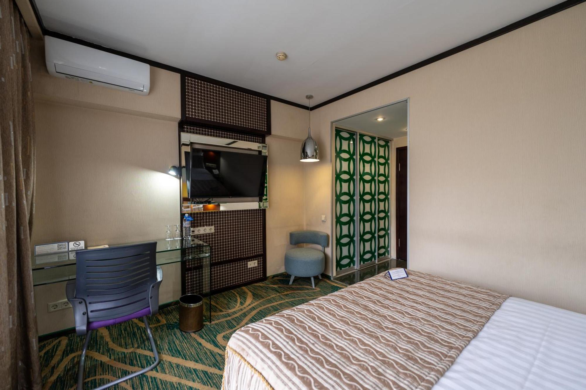 Hotel Kazzhol Αλμάτι Εξωτερικό φωτογραφία