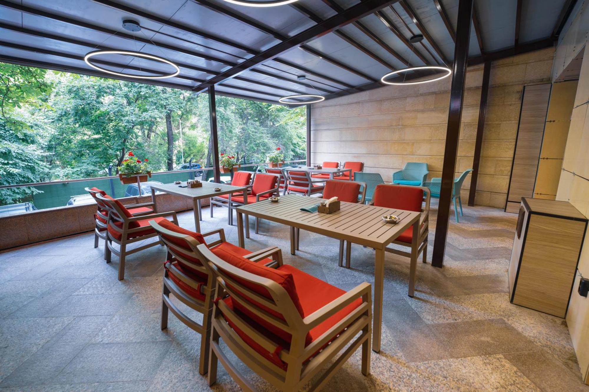 Hotel Kazzhol Αλμάτι Εξωτερικό φωτογραφία